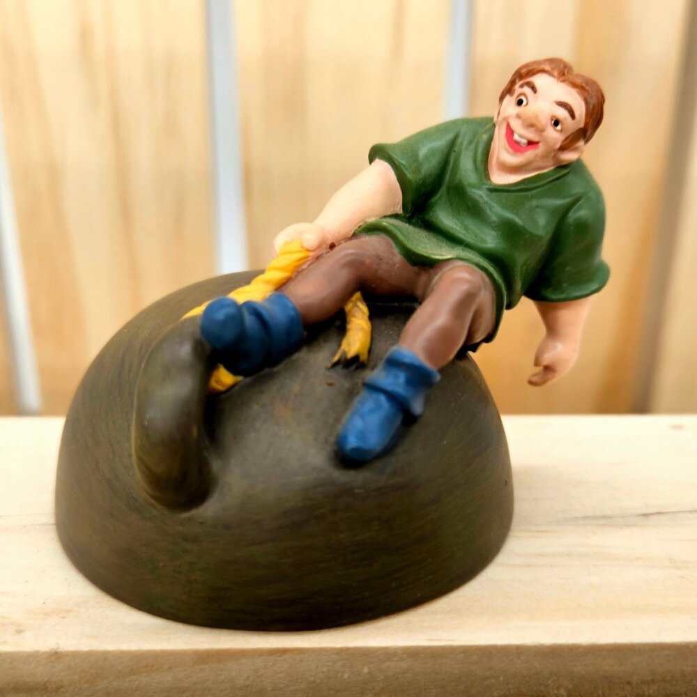 Quasimodo - Hunchback of Notre Dame from Disney Magic Thimble Collection